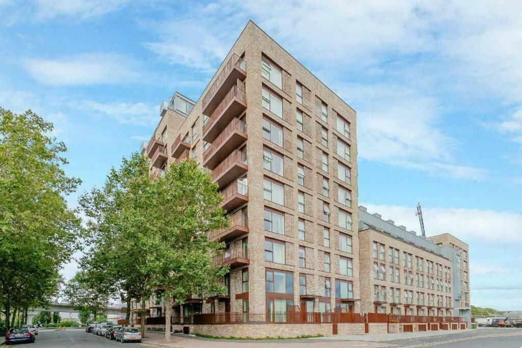 City Escape - Royal Wharf 런던 외부 사진